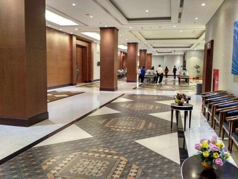 萨希德莱雅会议酒店 Maguwo 外观 照片